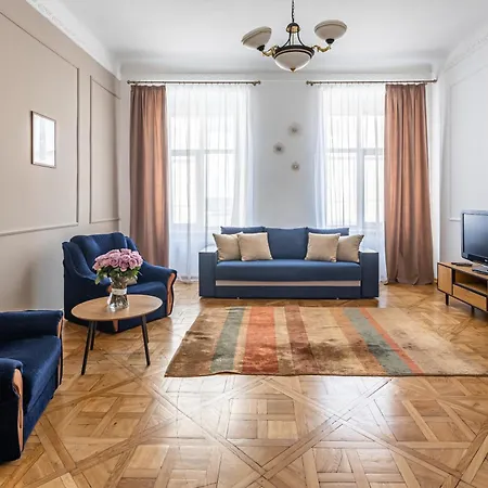 Apartmán On Halytska Street